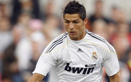CR9 debutó con el equipo blanco